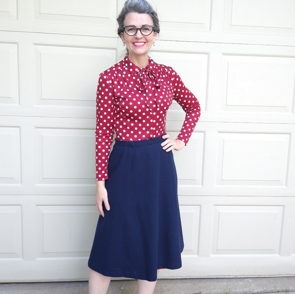 NAVY BLUE A-line wool SKIRT M